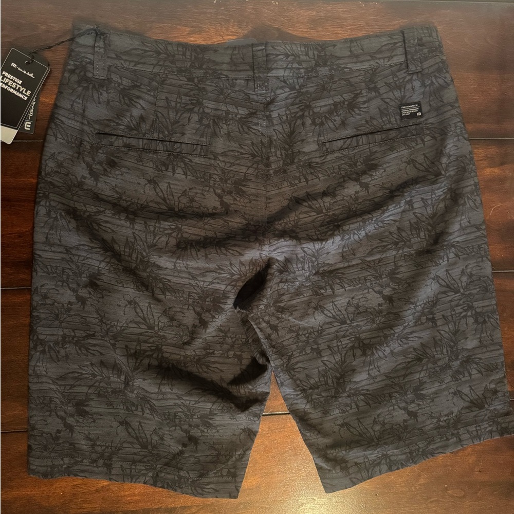 NWT Travis Mathew Men's Shorts - Sneak A Peak - 36 - Picture 4 of 7